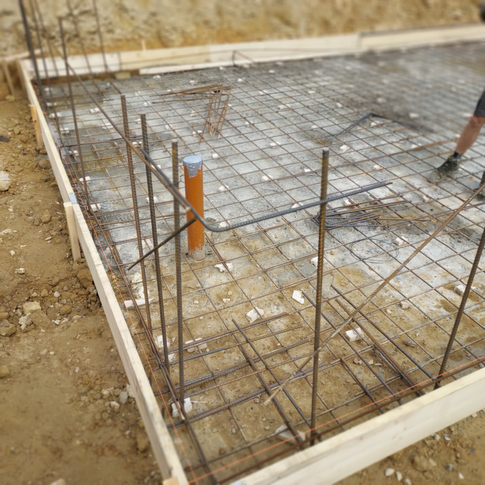 build basement BS8102